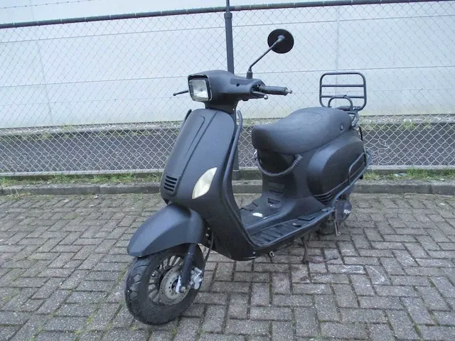 Agm - snorscooter - vx 50 - scooter - afbeelding 2 van  9