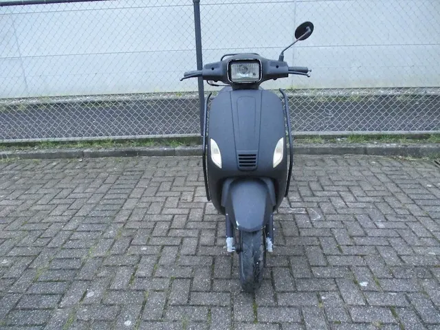 Agm - snorscooter - vx 50 - scooter - afbeelding 3 van  9