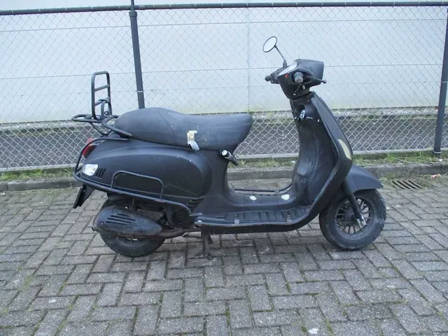 Agm - snorscooter - vx 50 - scooter - afbeelding 5 van  9