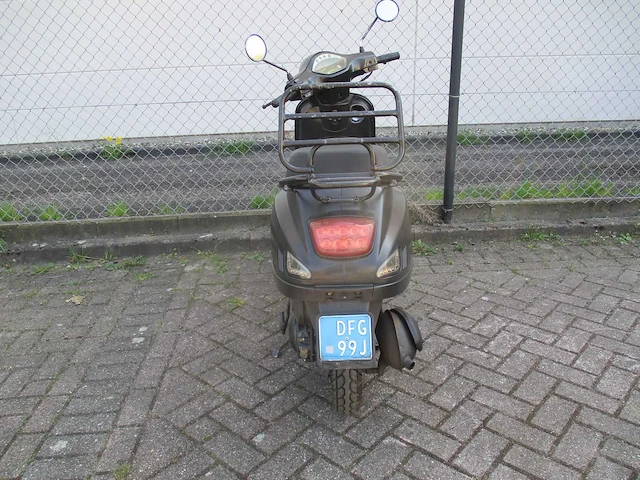 Agm - snorscooter - vx 50 riva - scooter - afbeelding 10 van  11