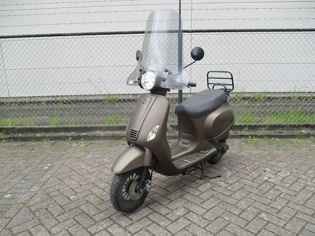 Agm - snorscooter - vx 50 riva - scooter - afbeelding 4 van  11