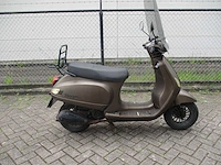 Agm - snorscooter - vx 50 riva - scooter - afbeelding 8 van  11