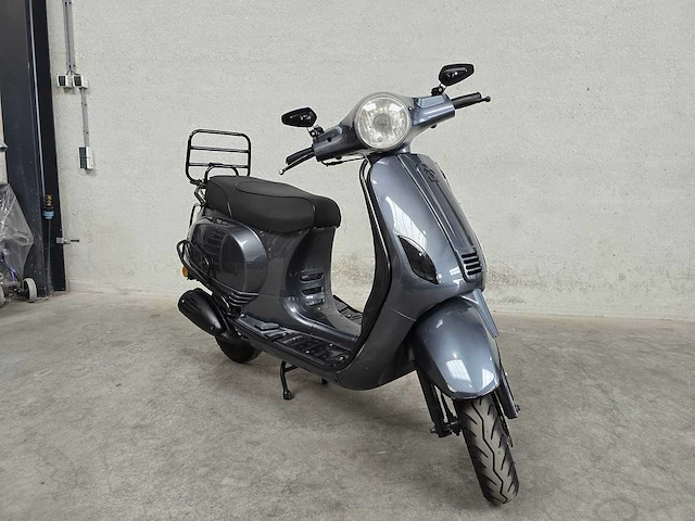 Agm - snorscooter - vx50 - 4t 25km uitvoering ffh19r - afbeelding 4 van  7