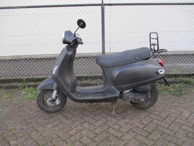 Agm - snorscooter - vx50 - scooter - afbeelding 1 van  12