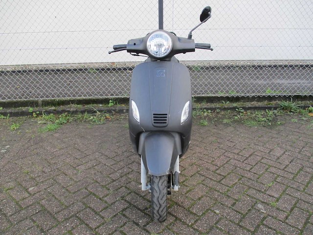 Agm - snorscooter - vx50 - scooter - afbeelding 6 van  12