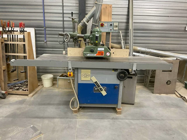 Agm base 45 freesmachine - afbeelding 1 van  13