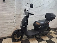 Agm eco 25 km elektrische snorscooter - afbeelding 2 van  6
