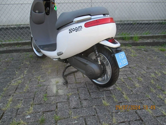 Agm eco ecooter - snorscooter - e1 s - scooter - afbeelding 2 van  13