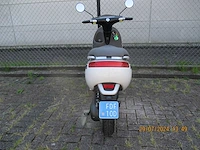 Agm eco ecooter - snorscooter - e1 s - scooter - afbeelding 12 van  13