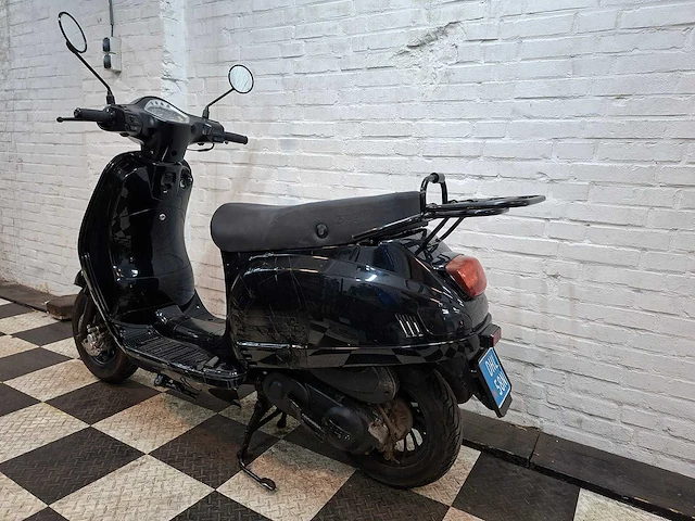 Agm vx 25 km snorscooter 4takt - afbeelding 3 van  7