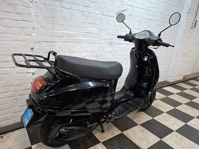 Agm vx 25 km snorscooter 4takt - afbeelding 5 van  7