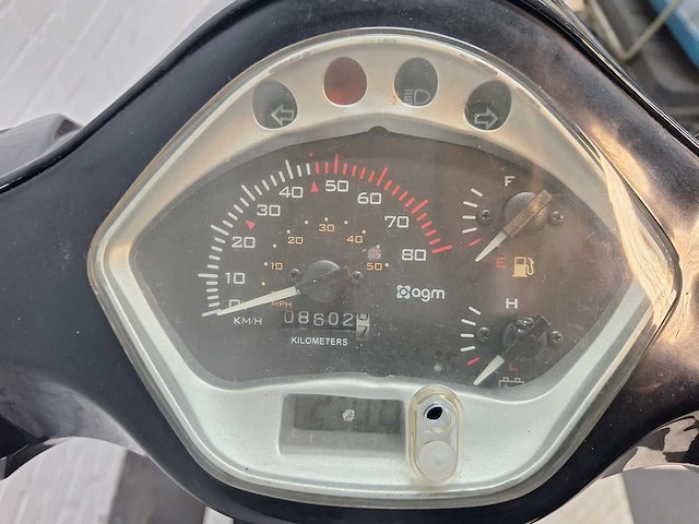 Agm vx riva 25 km snorscooter 4takt - afbeelding 4 van  7