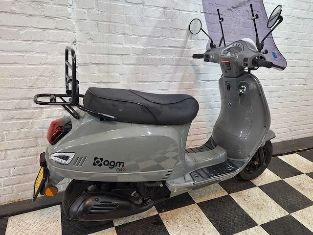 Agm vx50 45 km bromscooter 4takt - afbeelding 5 van  7