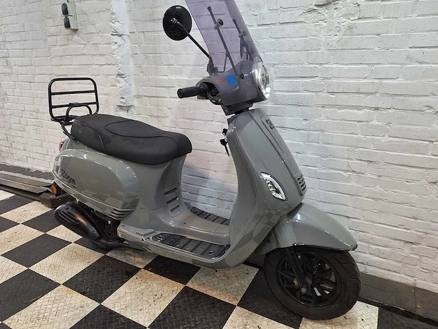 Agm vx50 45 km bromscooter 4takt - afbeelding 7 van  7