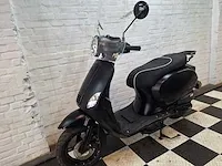 Agm vx50 riva 25km snorscooter 4-takt - afbeelding 2 van  7