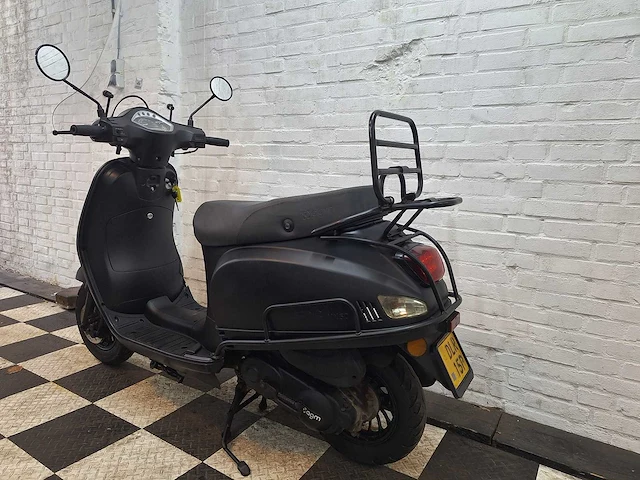 Agm vx50 riva 45 km bromscooter 4takt - afbeelding 3 van  7