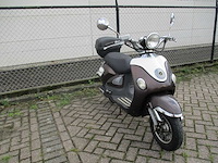Agm znen - snorscooter - legend (zn50qt-e5) - scooter - afbeelding 7 van  11