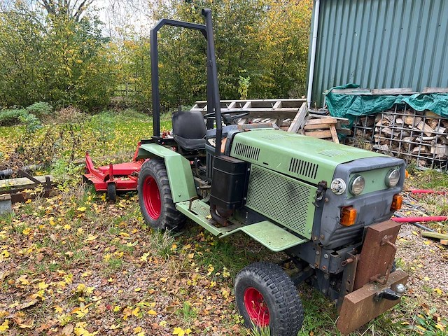 Agri 4900 smalspoor minitractor - afbeelding 1 van  9