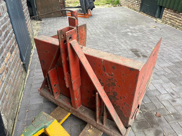 Agri 4900 smalspoor minitractor - afbeelding 6 van  9