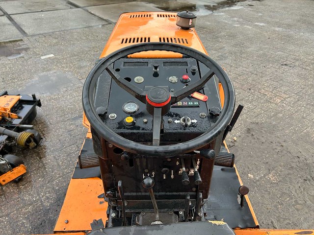 Agria 6900-d1 smalspoortractor - afbeelding 2 van  42