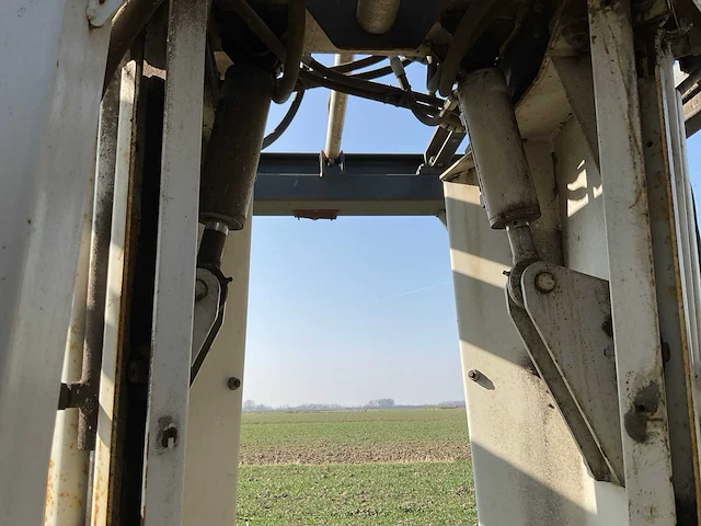 Agrinova p2003-10 kluitsteekmachine - afbeelding 3 van  19