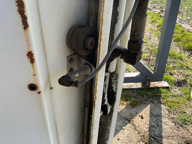 Agrinova p2003-10 kluitsteekmachine - afbeelding 8 van  19