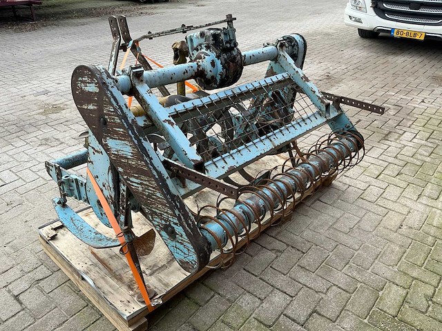Agro spit machine - afbeelding 1 van  6