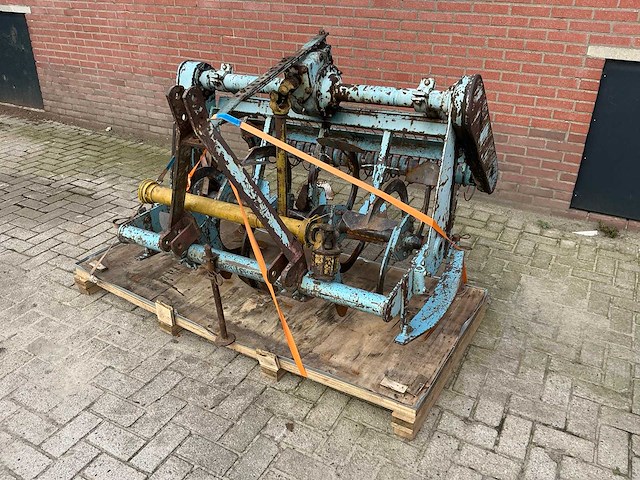 Agro spit machine - afbeelding 3 van  6