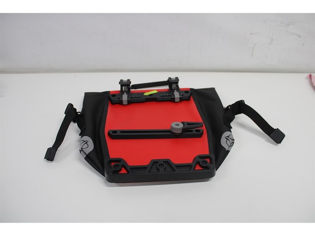 Agu clean enkele fietstas shelter medium set rood 32lwaterdicht afneembare schouderriem - afbeelding 4 van  5