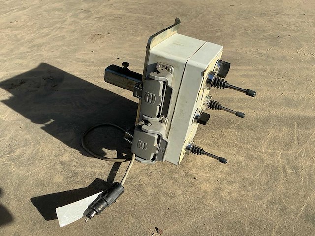 Ahlmann ahlmac 2600 3-in1 leveller inclusief topcon ontvangers - afbeelding 8 van  24