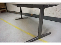 Ahrend - bureau (4x) - afbeelding 2 van  5