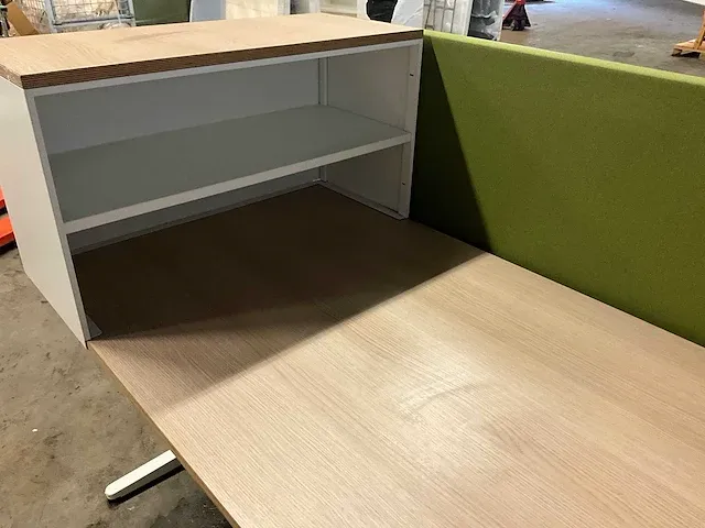 Ahrend - duo bureau in hoogte verstelbaar v.v. acoustisch paneel, opbergsysteem 180x170cm - afbeelding 5 van  5