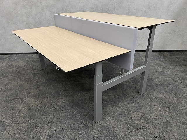 Ahrend - eletrisch zit-sta duo bureau 200x80 - afbeelding 1 van  9