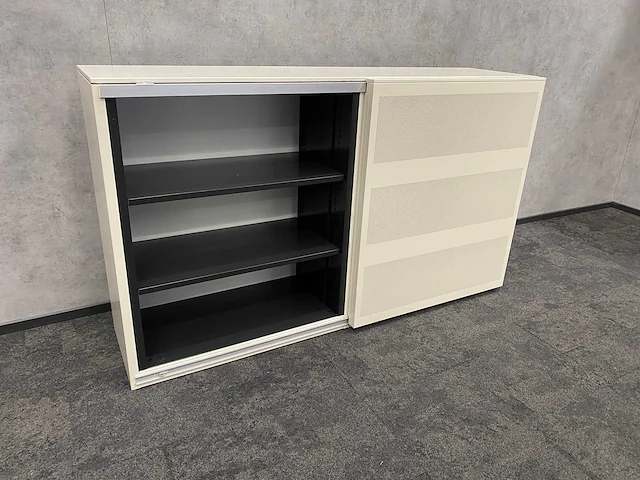 Ahrend - halfhoge stalen schuifdeurkast - afbeelding 2 van  6