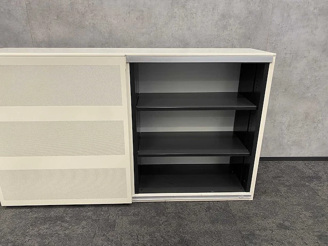 Ahrend - halfhoge stalen schuifdeurkast - afbeelding 3 van  6