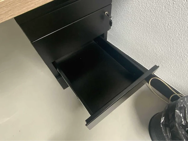Ahrend 200x100cm bureautafel (8x) - afbeelding 8 van  16