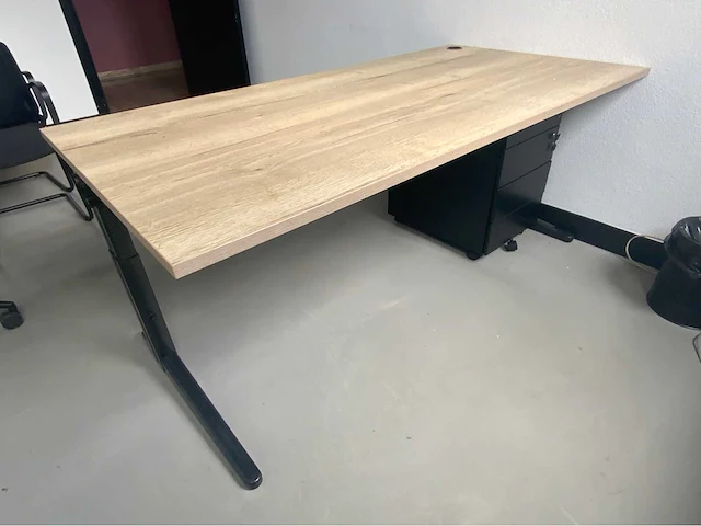 Ahrend 200x100cm bureautafel (8x) - afbeelding 1 van  16