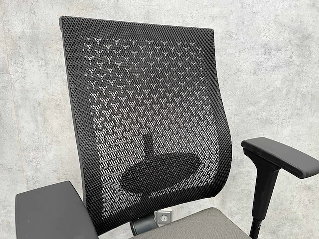 Ahrend 250 - ergonomische bureaustoel - afbeelding 7 van  14