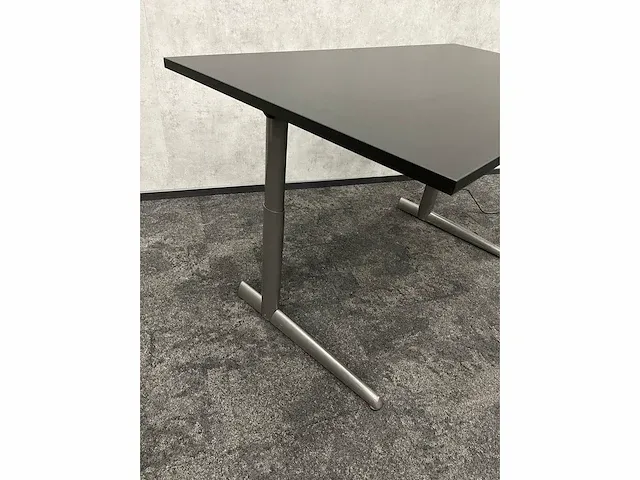 Ahrend 500 - elektrisch bureau 160x80 - afbeelding 4 van  14