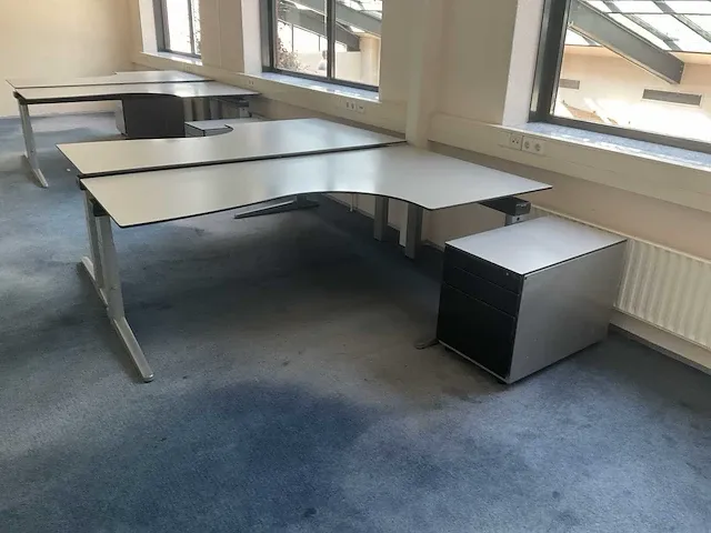 Ahrend bureau (4x) - afbeelding 2 van  5