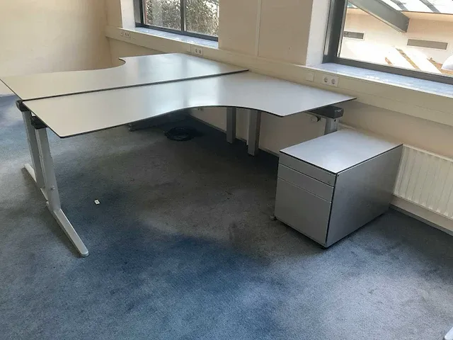 Ahrend bureau (4x) - afbeelding 4 van  5