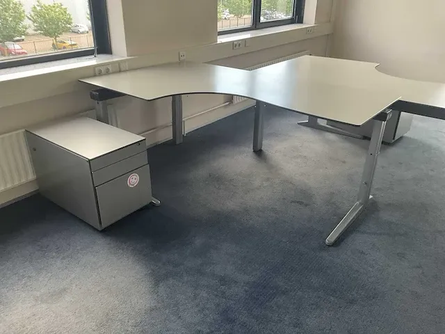 Ahrend bureau (7x) - afbeelding 2 van  12