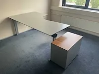 Ahrend bureau (7x) - afbeelding 1 van  12