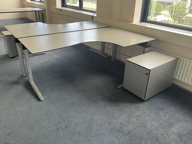 Ahrend bureau (7x) - afbeelding 12 van  12