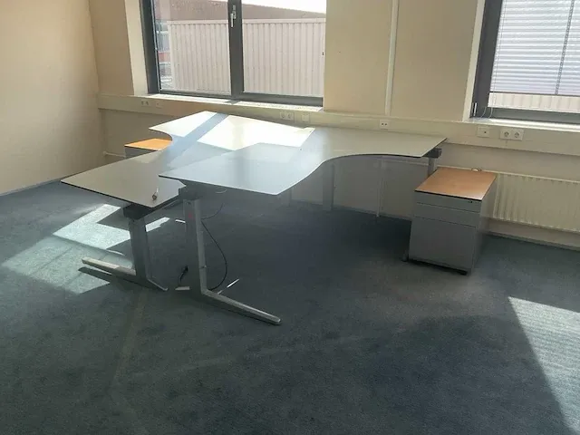 Ahrend bureau (8x) - afbeelding 3 van  10
