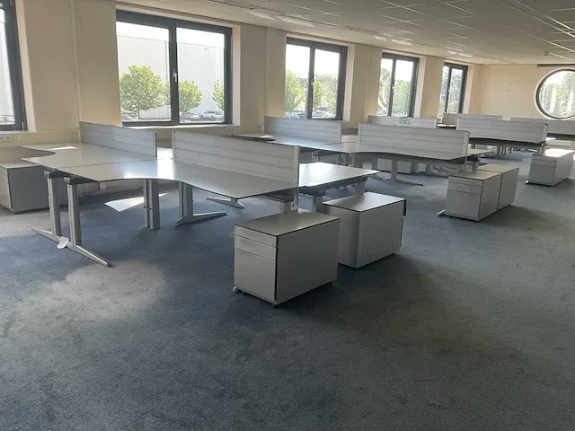 Ahrend bureau (9x) - afbeelding 2 van  9