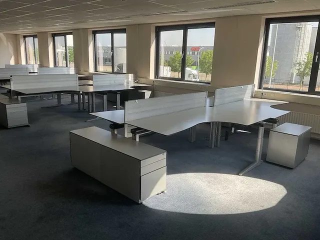 Ahrend bureau (9x) - afbeelding 2 van  9