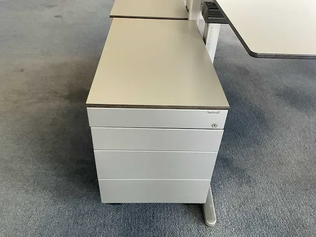 Ahrend bureau (9x) - afbeelding 4 van  9