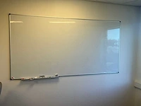Ahrend bureau met 6 stoelen en whiteboard (4x) - afbeelding 6 van  6