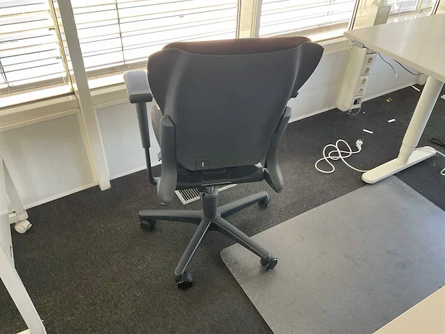 Ahrend bureaustoel - afbeelding 3 van  3